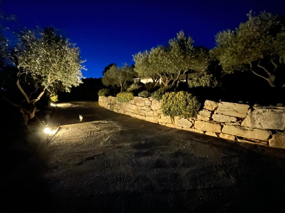 Gite La Maison Dans L'Olivette โอเรซง ภายนอก รูปภาพ