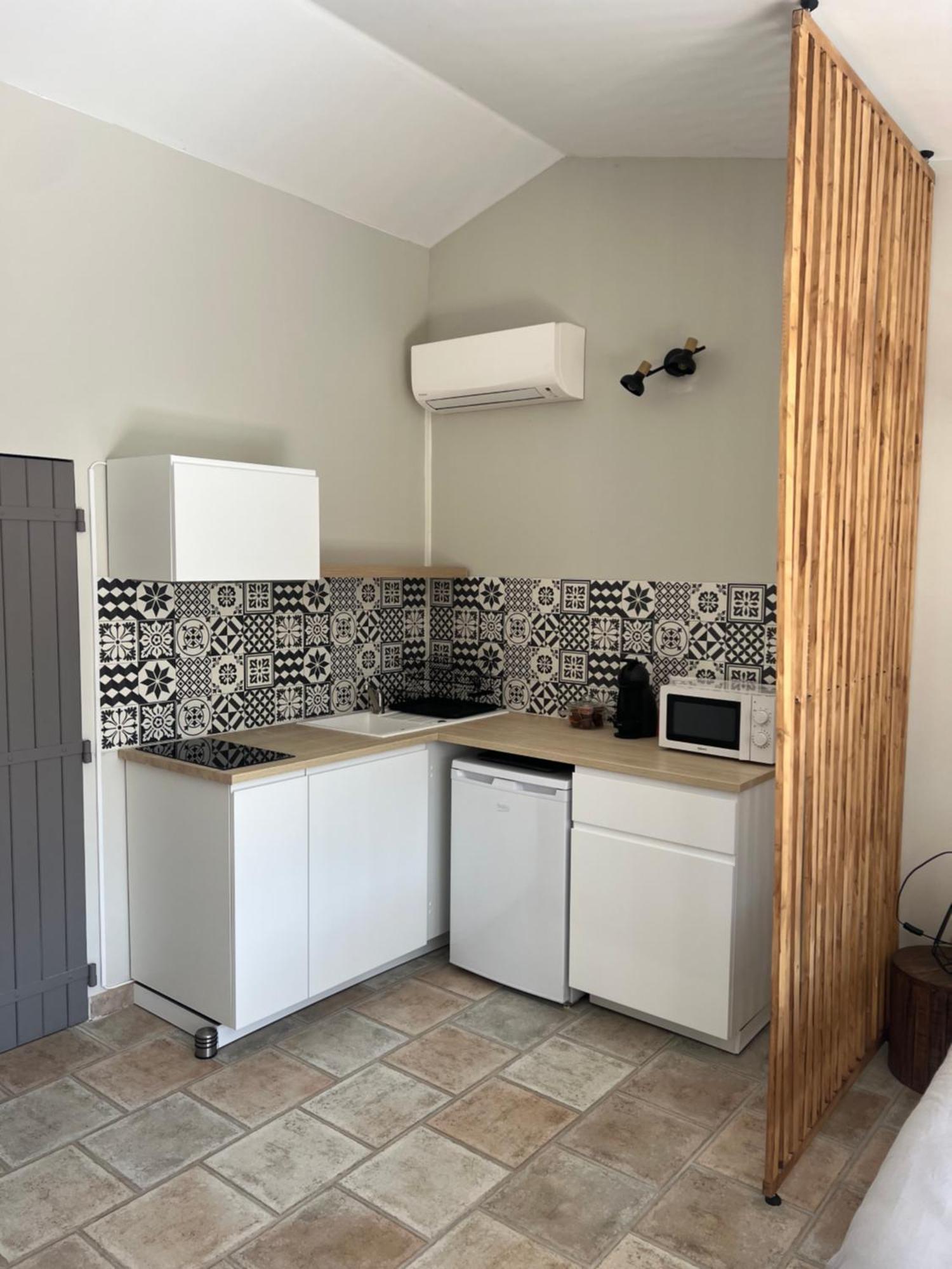 Gite La Maison Dans L'Olivette โอเรซง ภายนอก รูปภาพ